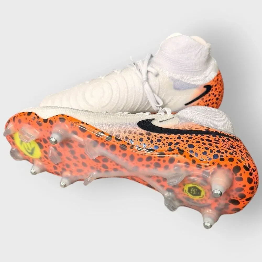 Nike phantom luna